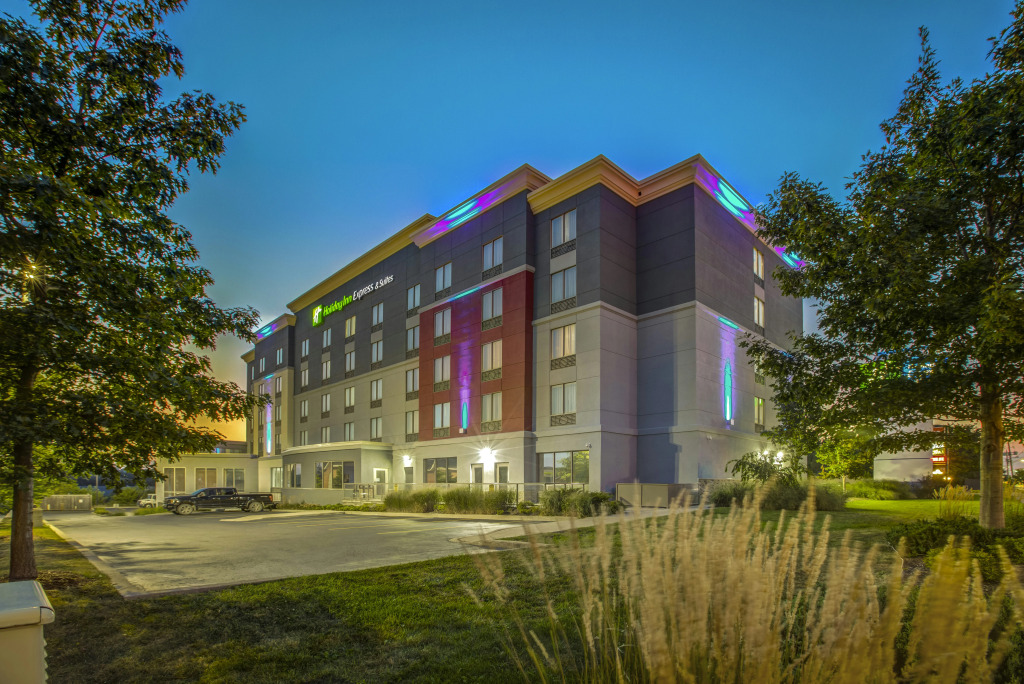 Holiday Inn Express & Suites - Woodstock, ON CANADA