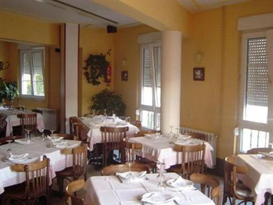 Hostal Valadares