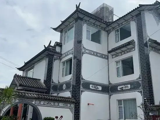 I have a homestay (Dali Erhai Longchun Wharf)