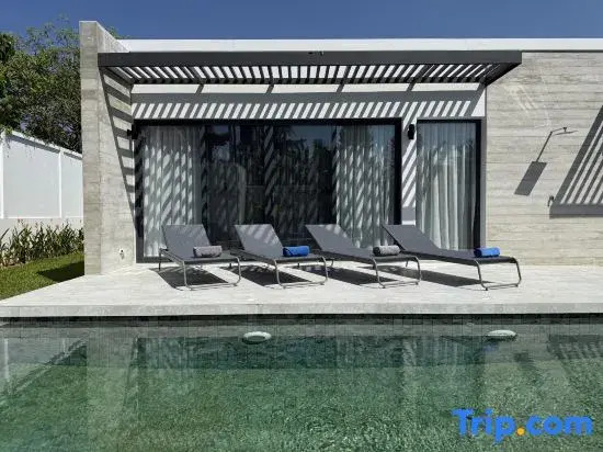 Newly built: private Quinta Lane 4br pool villa