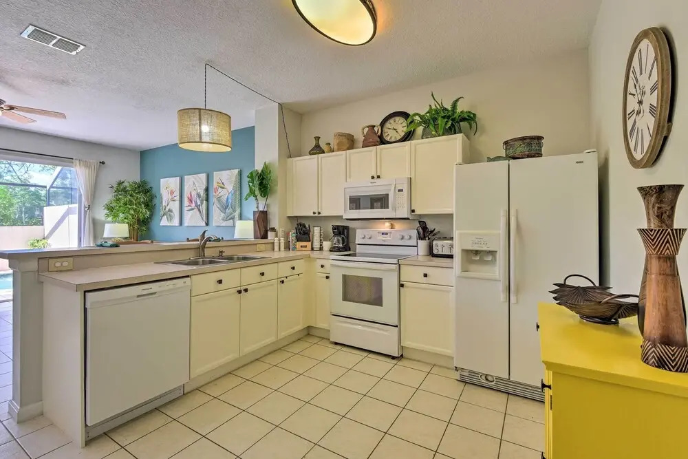 Private Pool Villa, 3mi to Disney with Game Room