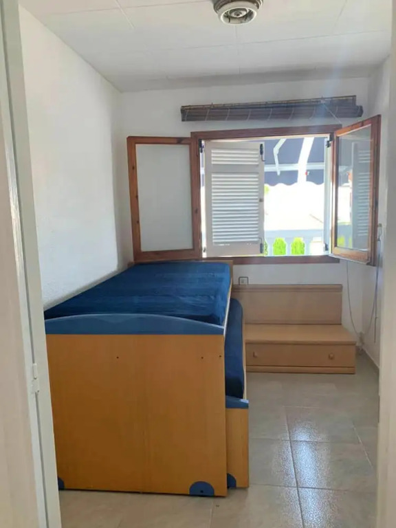 House with 3 Bedrooms in Torredembarra, with Furnished Terrace