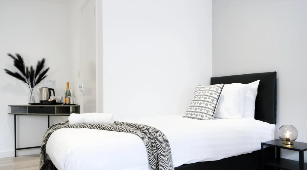 The Kop End Hotel by Serviced Living Liverpool