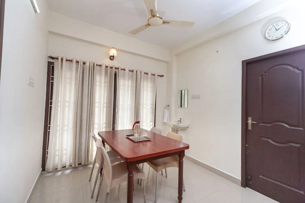 OYO 22019 Skye Service Apartments