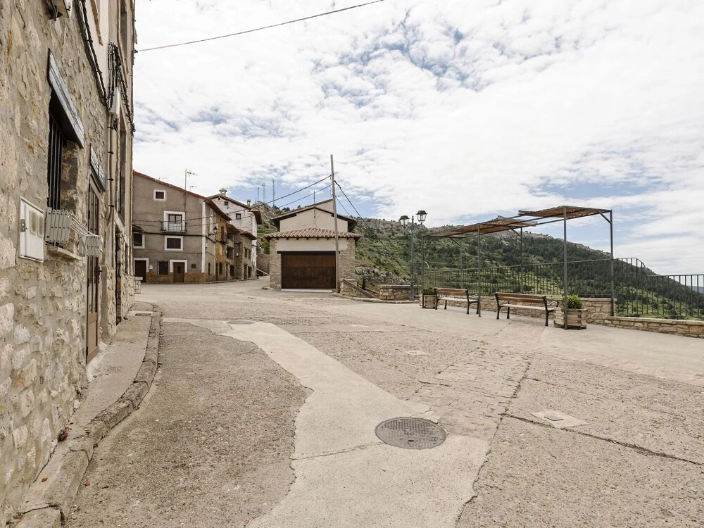Delightful Apartment in Gudar With Terrace