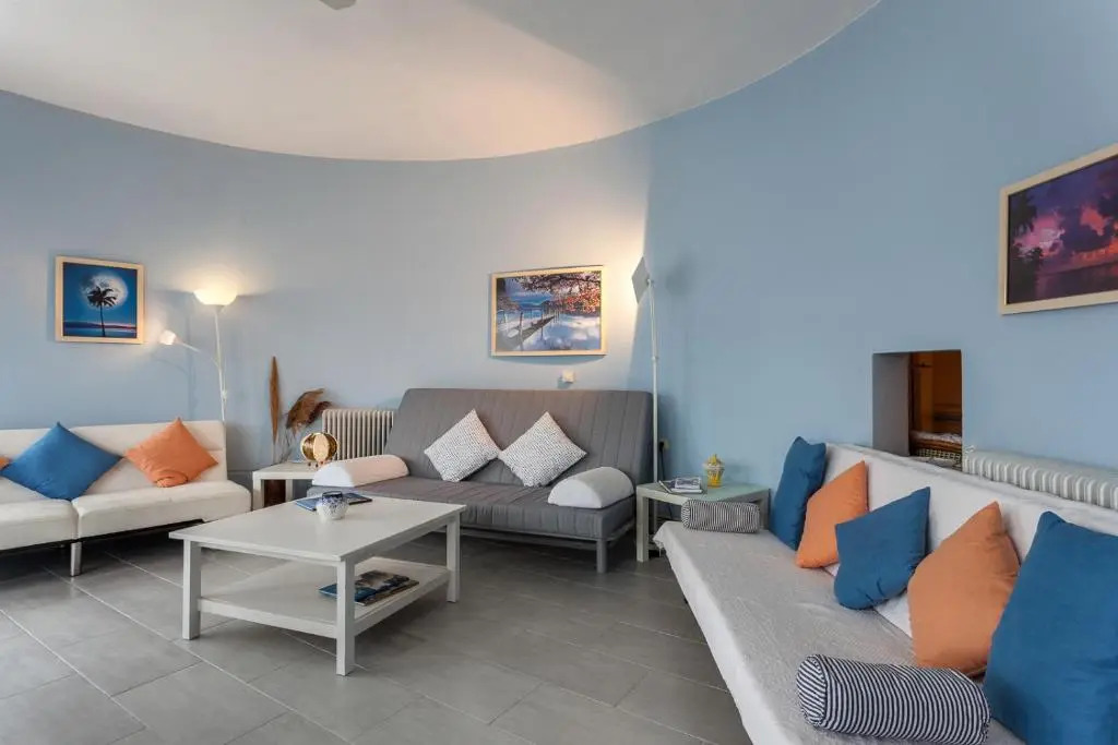 Karavos Sea View Apartments