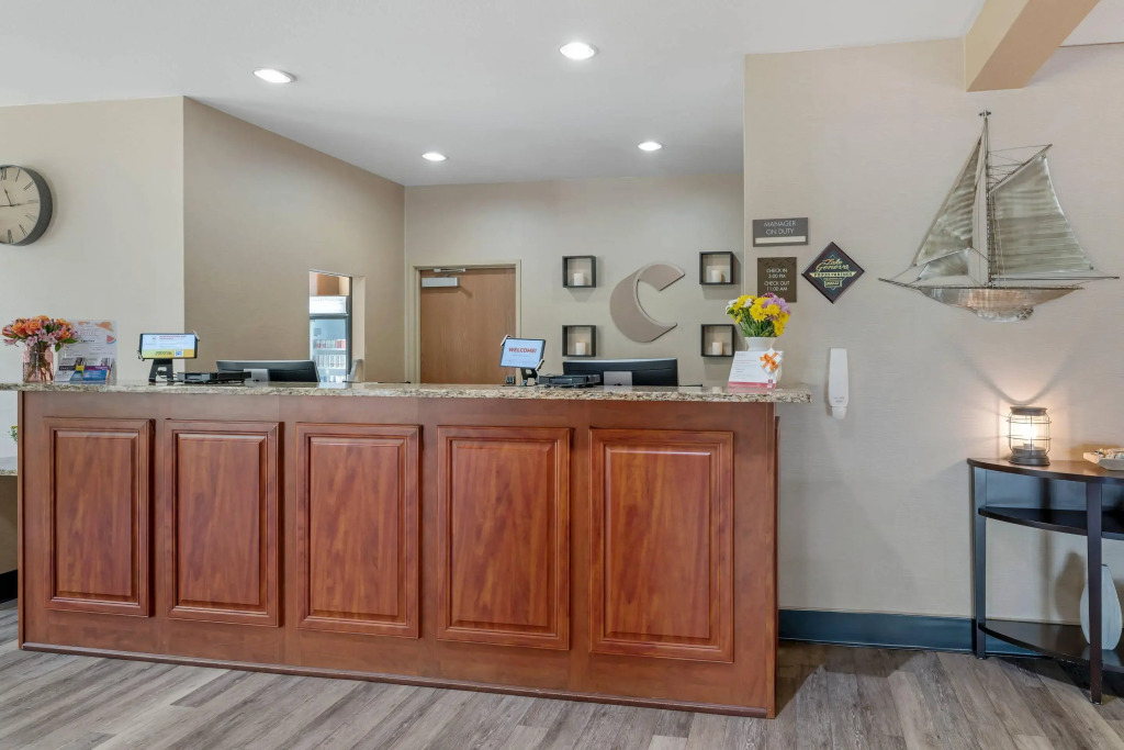 Comfort Suites Lake Geneva East