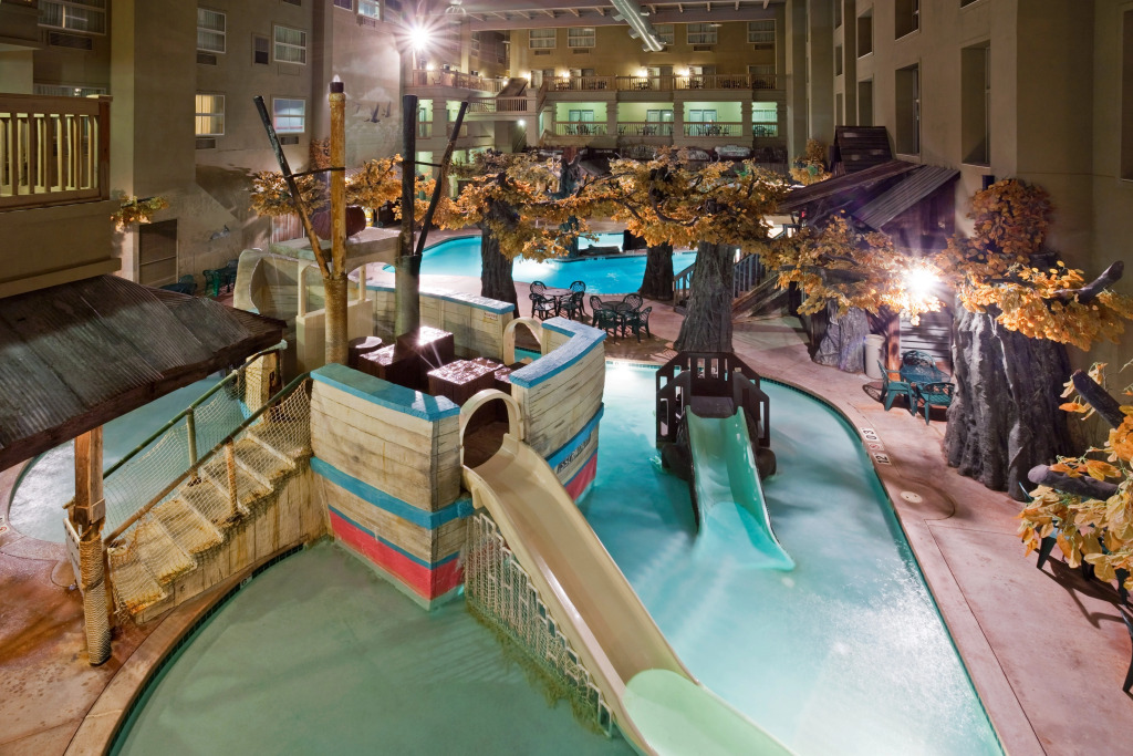 Holiday Inn Hotel & Suites Madison West - Middleton by IHG