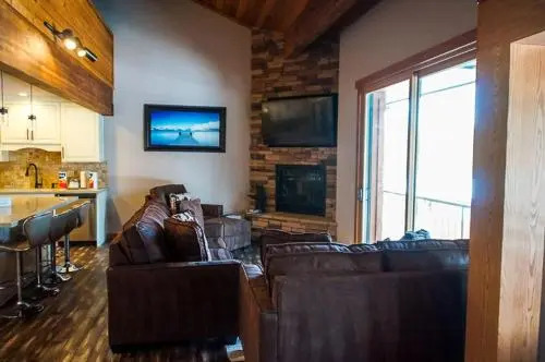 Ski Run Villas Retreat Listing #416