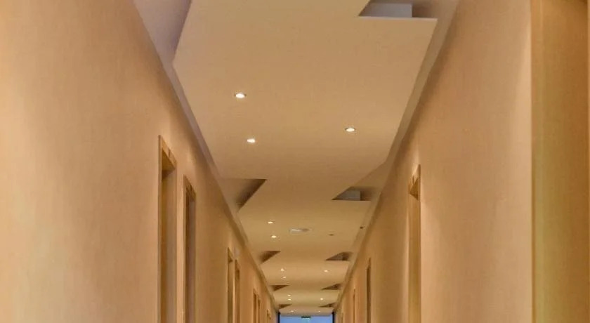 Oasis Park Hotel