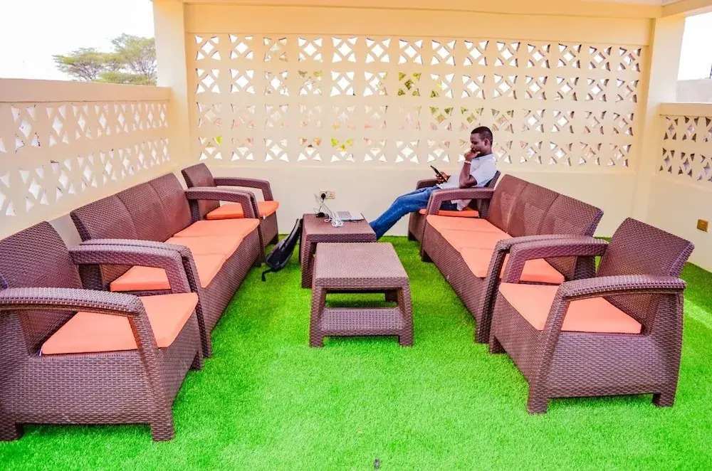 Ateker Hotel