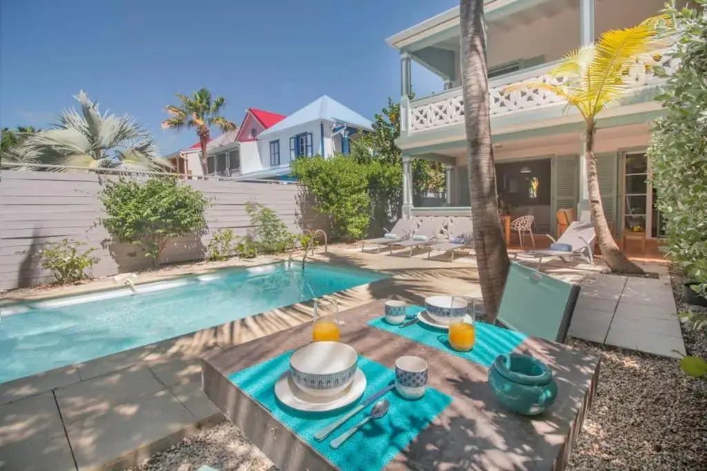 Villa Aquamarine, 2 bedroom beach house and private pool, Orient beach