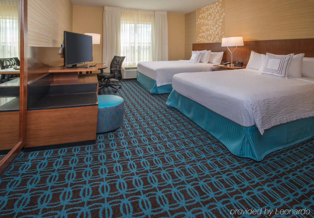 Fairfield Inn & Suites by Marriott Easton