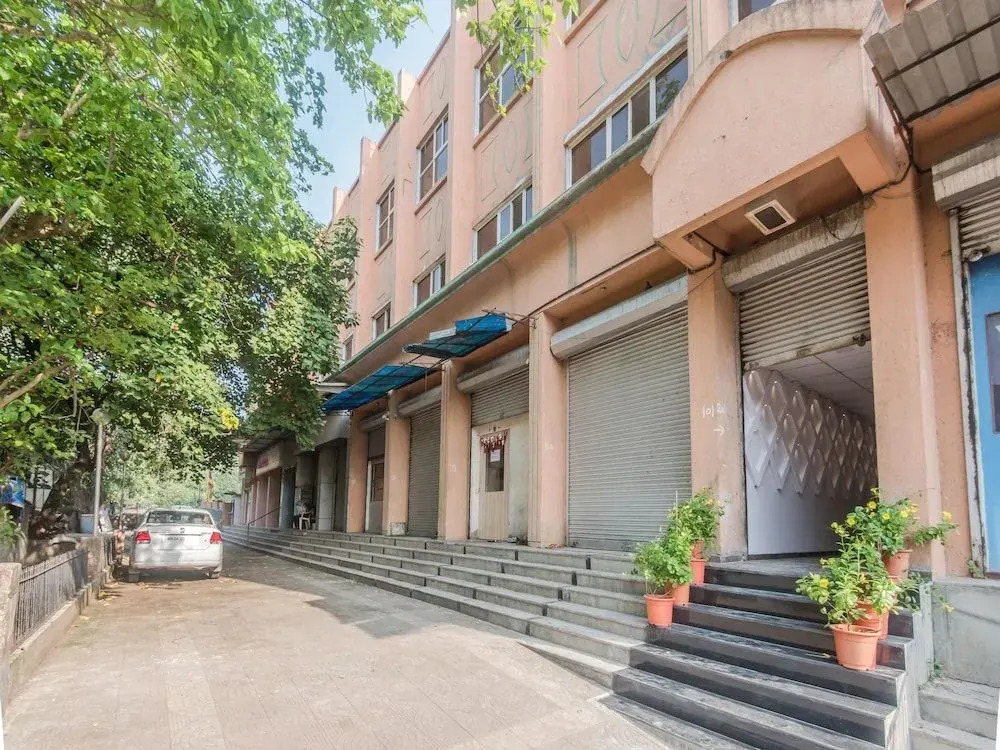 Super Hotel O Divine Residency Near Phoenix Marketcity