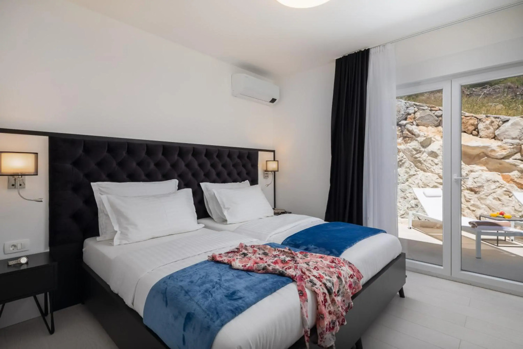 Villa Adria View with Heated Pool II