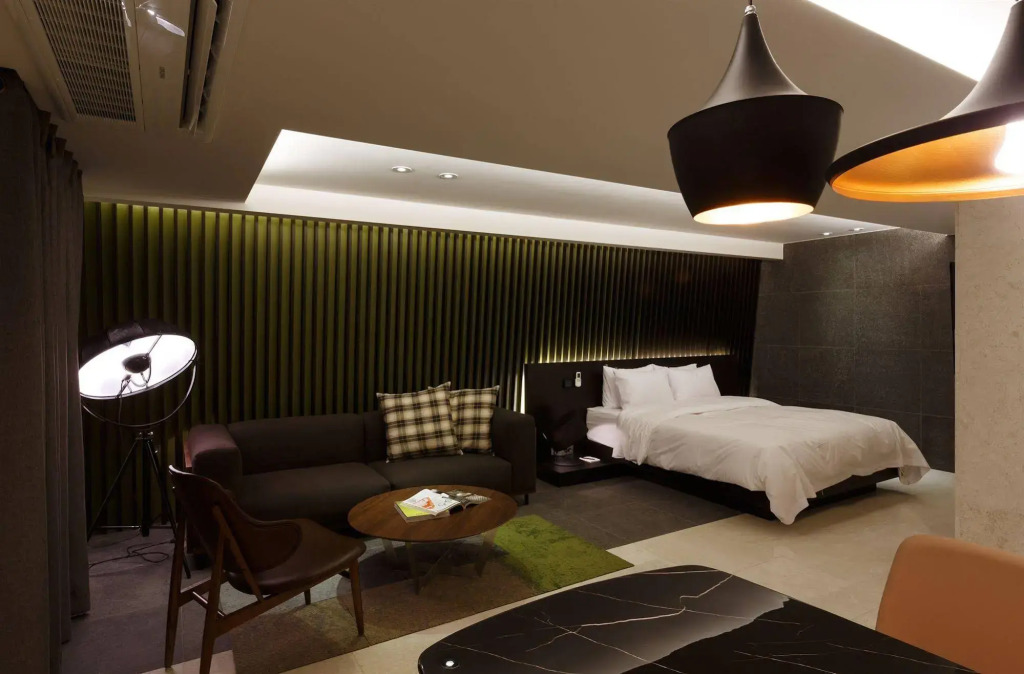 Seocho H hotel