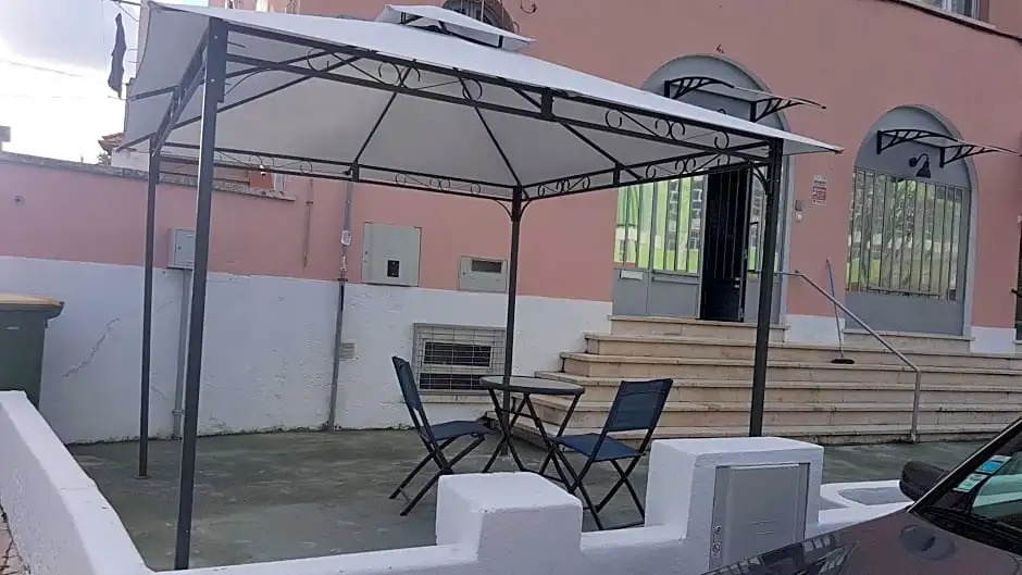Lisbon Hostel Terminal 3