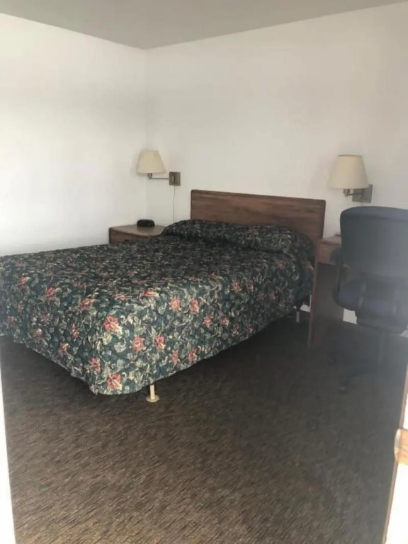 Neva Jean Motel