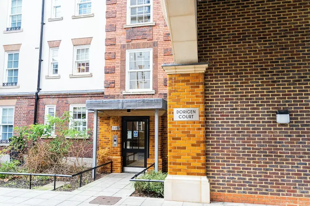 Modern 2 Bedroom 2 Bathroom Apartment