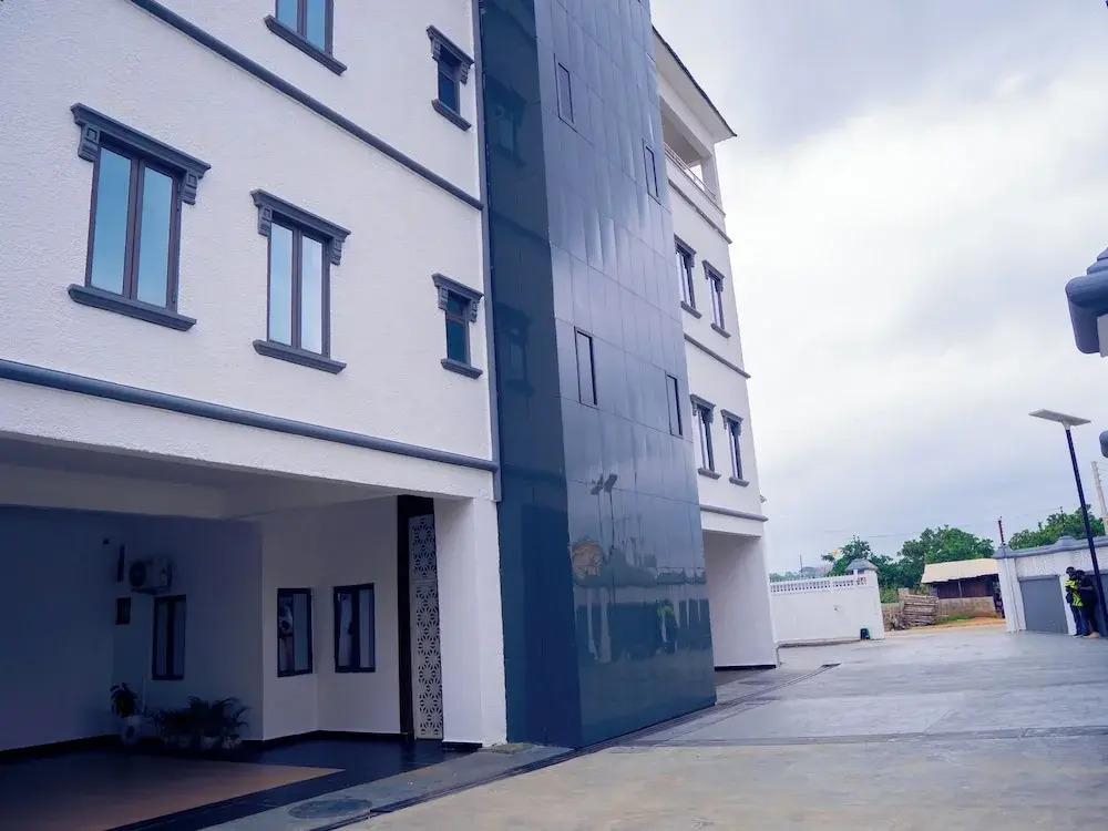 X Best Apartments