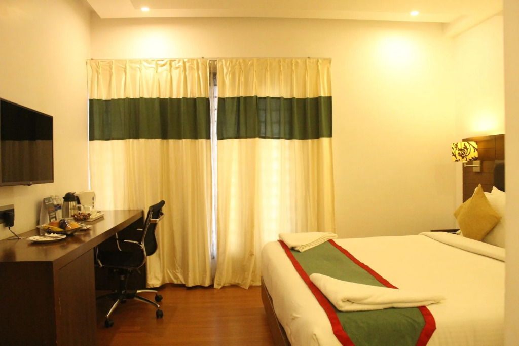 Hotel Nk Grand Park Airport Hotel