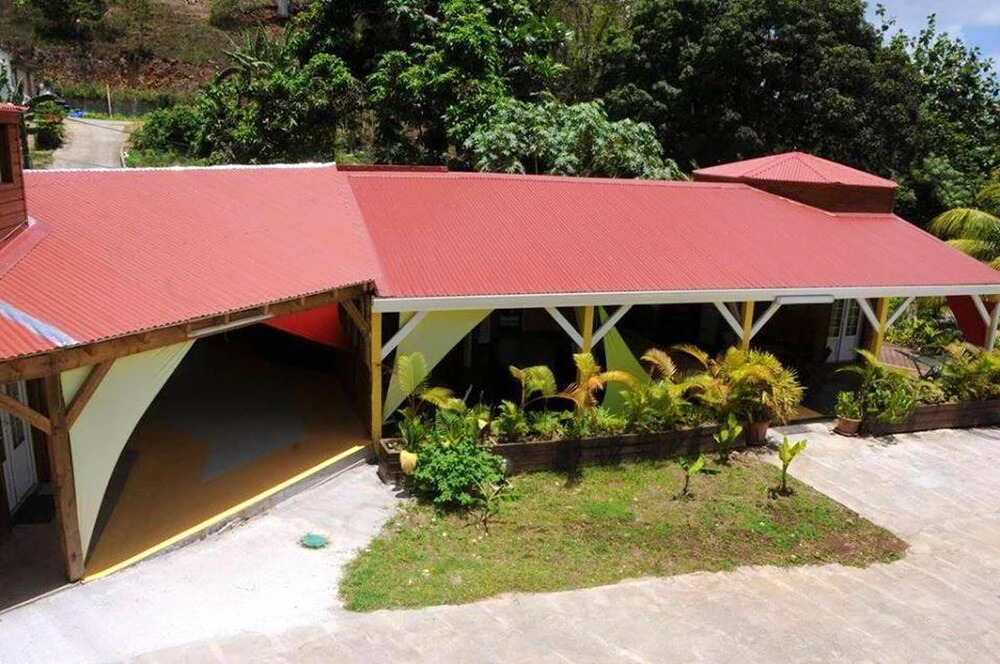 Bungalow with One Bedroom in Le Gosier, with Pool Access, Furnished Terrace And Wifi - 5 Km From the Beach