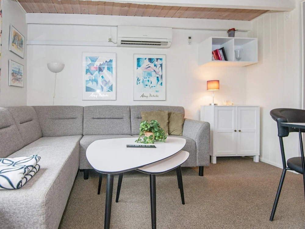 4 person holiday home on a holiday park in Hemmet