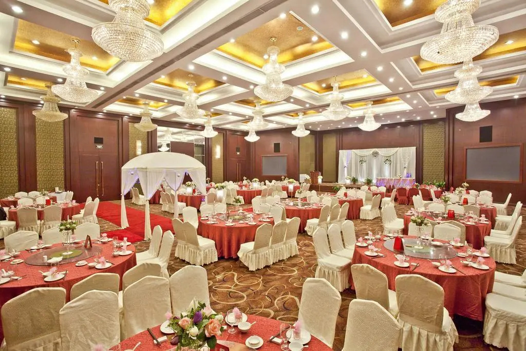 Onehome Yalong International Hotel