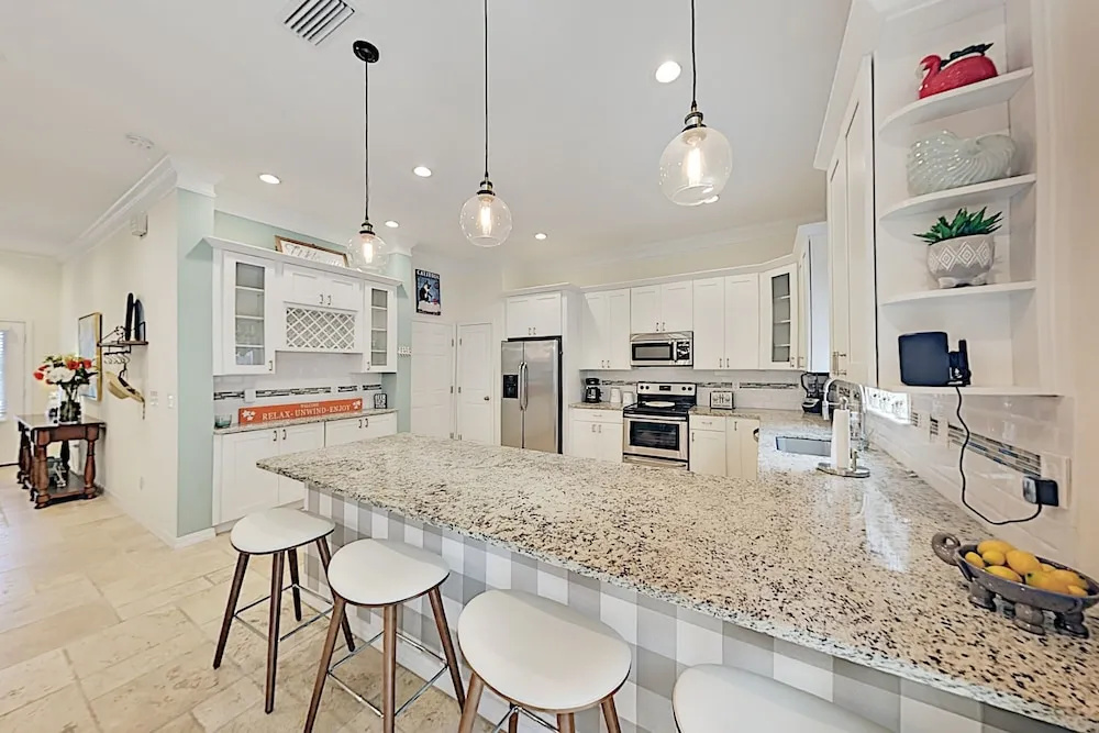 Peaceful Vilano Beach Getaway W/ Alfresco Dining 4 Bedroom Home