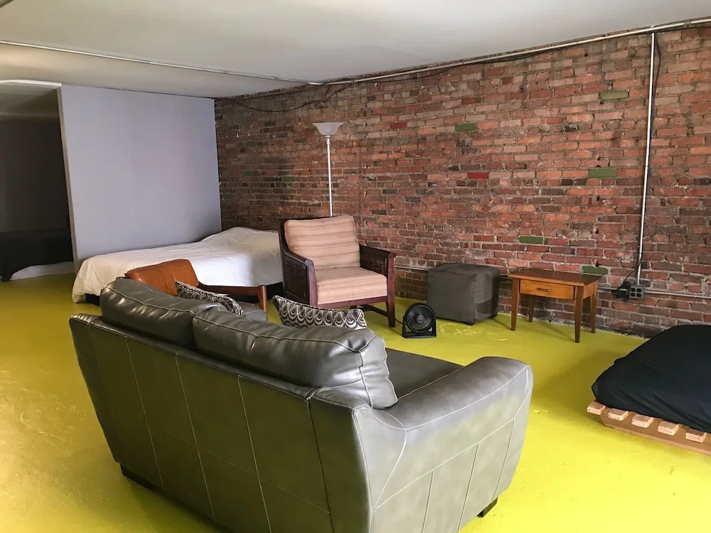 Handsome Chic Loft