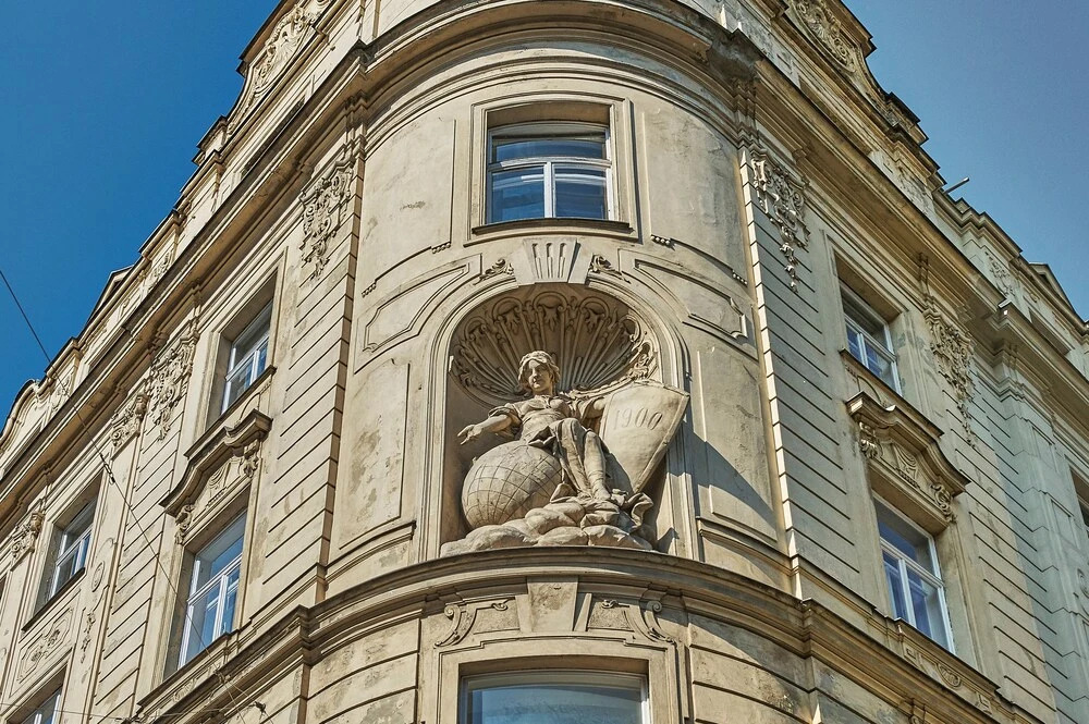 6 Rooms - 1070