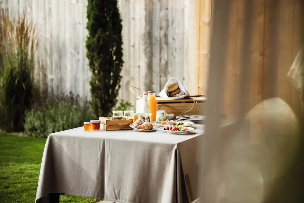 Amolaris Garden Lodges & Guesthouse