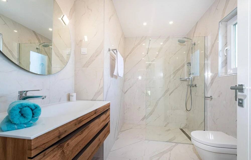 Stunning Home In Privlaka