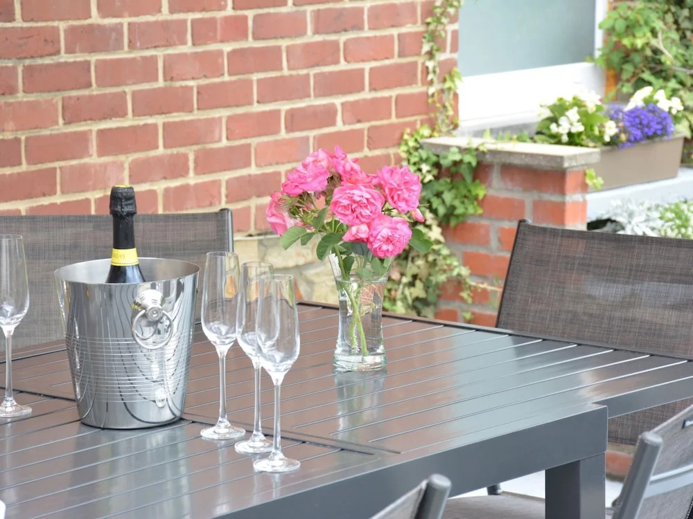 Luxurious Holiday Home in Hamoir With Terrace