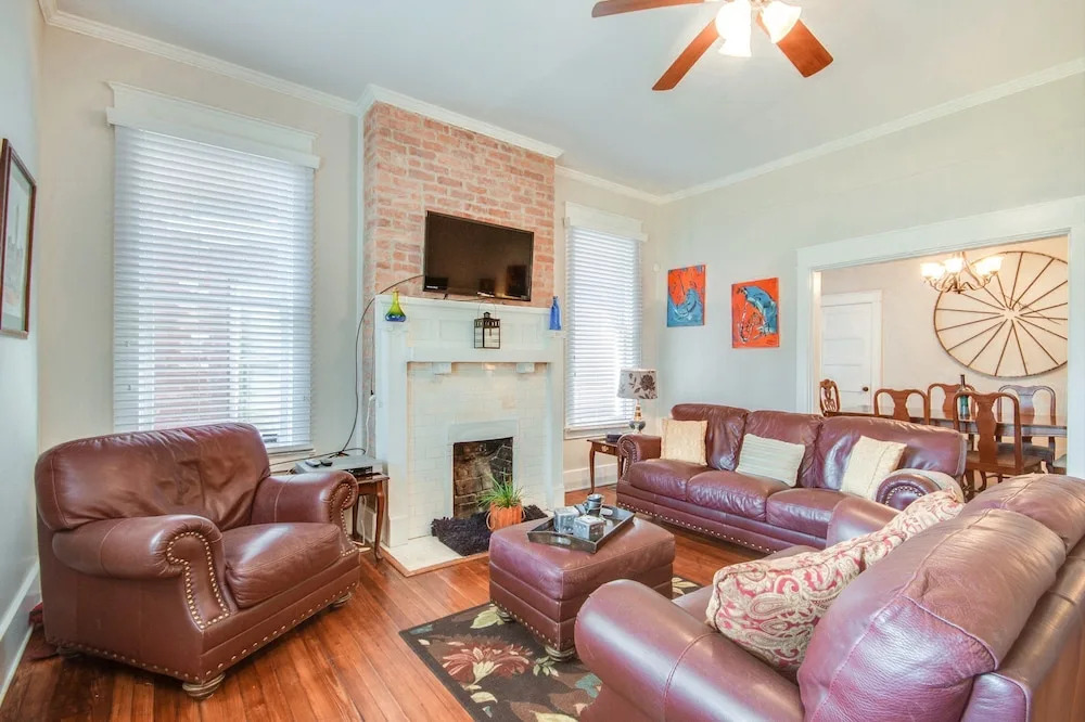3Br 3BA Historic Remodeled House Downtown Nashville by RedAwning