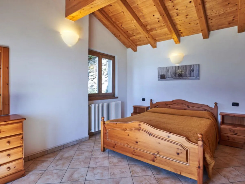 House Ronco Dongo 32460