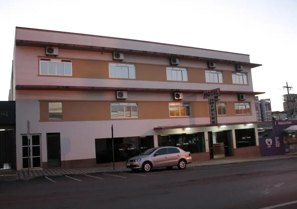 Hotel 15 de Julho