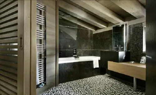 Chalet White Pearl