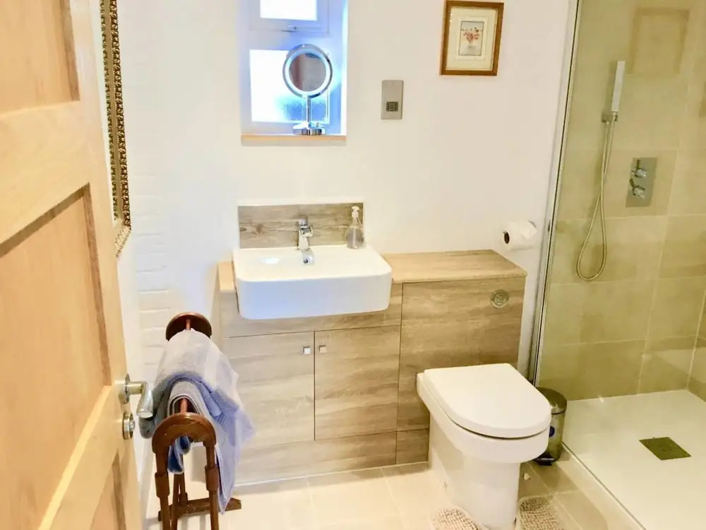 Shalom Suite With Ensuite