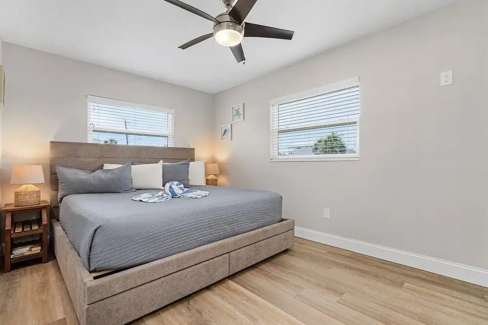 320 Bayland Breeze: Pet-friendly 2br W/ Water Views! 2 Bedroom Home