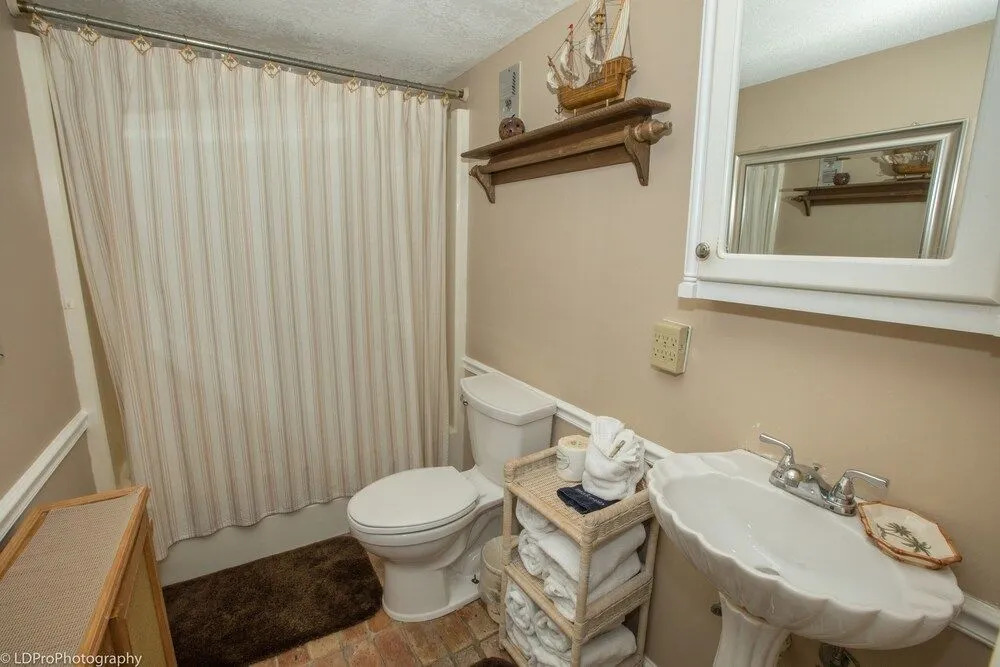 Dolphin Point 202A - 2 Br Condo