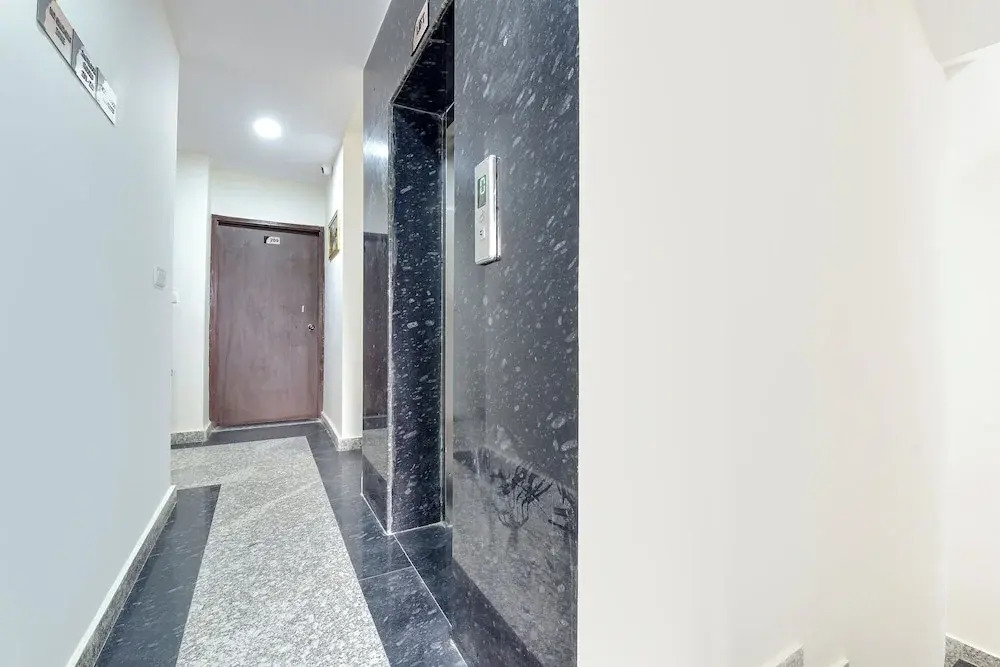 Fabhotel Yuvraj Inn