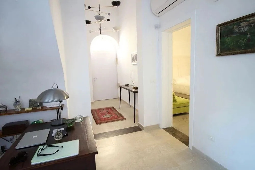 Ntia Rooms