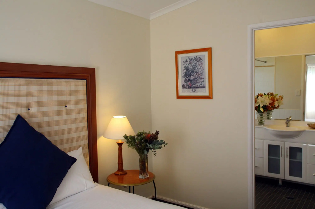 Hunter Valley Resort, Hunter Farm Adventure Centre & 4 Pines at the Farm
