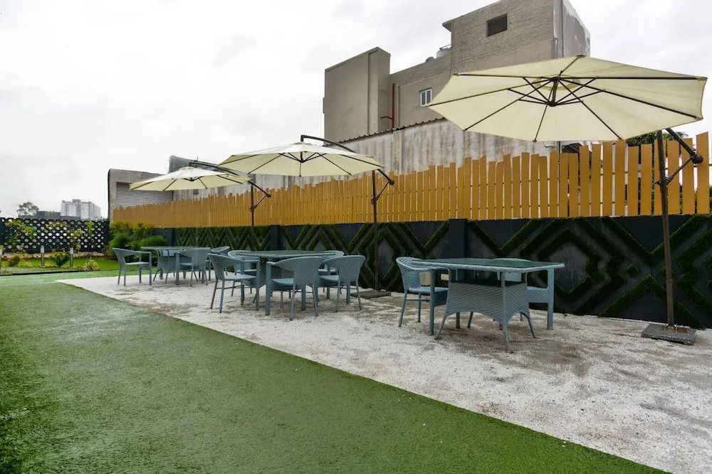 Oyo 46208 Hotel Park Land
