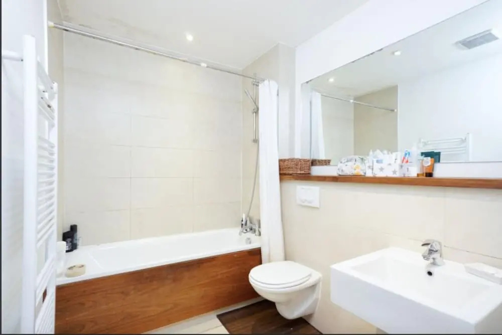 Modern 4 Bedroom Canal-side North London Flat