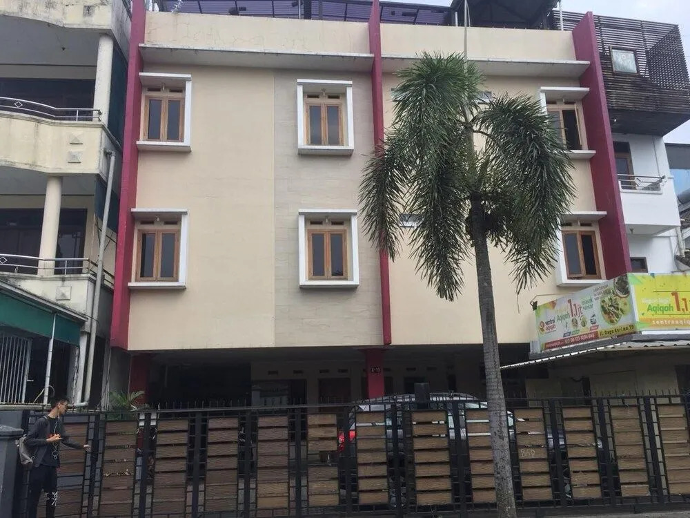 OYO 2000 Dago Asri Guesthouse
