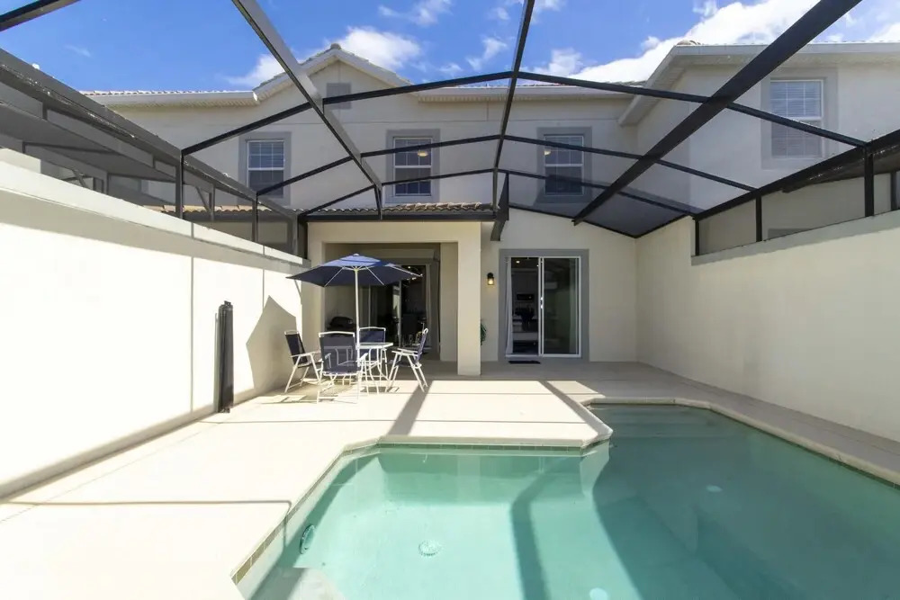 Luxurious 4 Bedroom w Screened Pool Close to Disney 1568