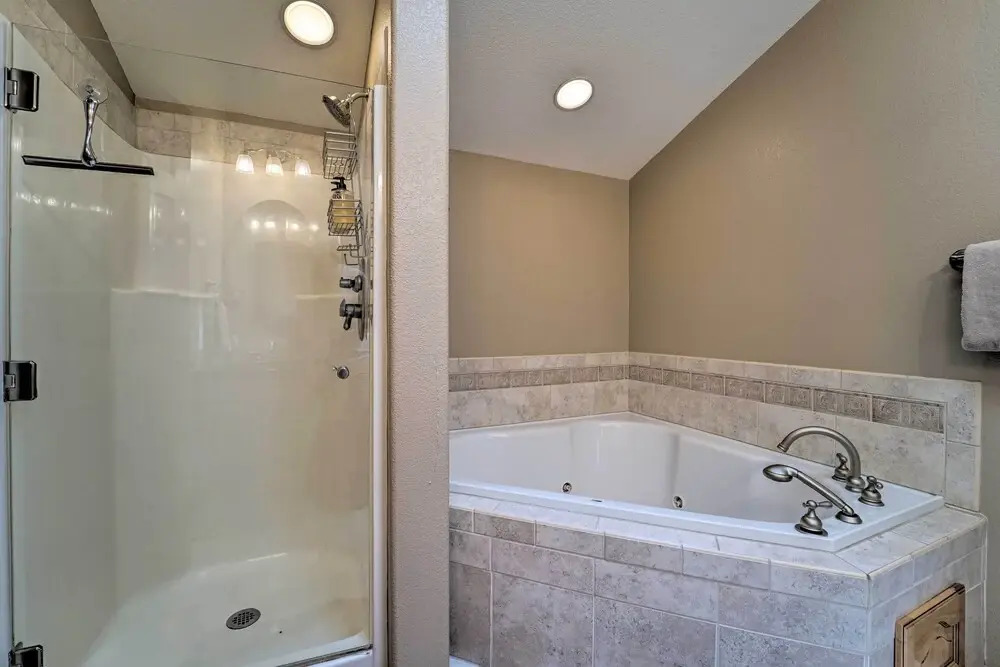 Townhome w/ Mtn Views: 1 Block to Downtown Ouray!