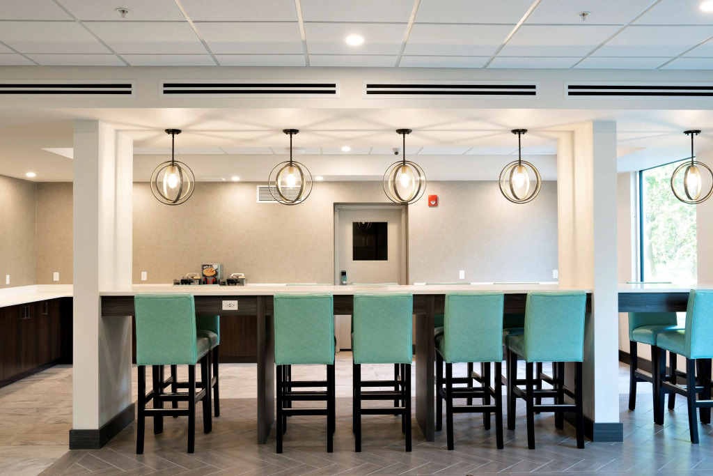 Coast Oliver Hotel